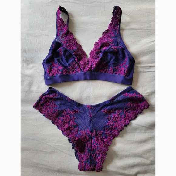 Wacoal Embrace Lace Bralette and Tanga Set (Size 36 / S) - Picture 3 of 10